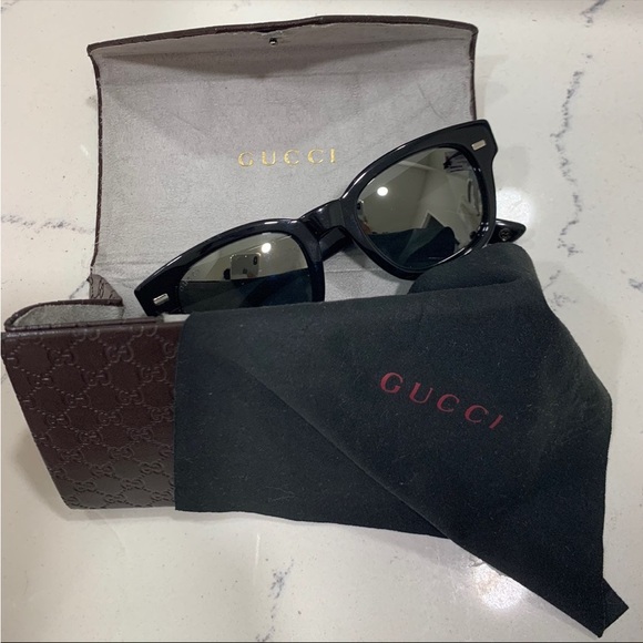 Gucci Wayfarer Sunglasses (Unisex) - Picture 2 of 5